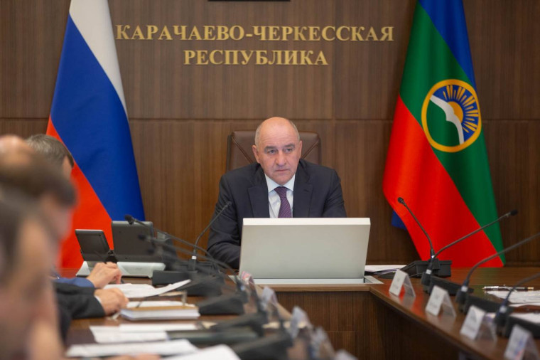 Глава КЧР Рашид Темрезов провел совместное заседание АТК, Оперштаба и Координационного Штаба региона. Глава КЧР Рашид Темрезов провел совместное заседание АТК, Оперштаба и Координационного Штаба региона.