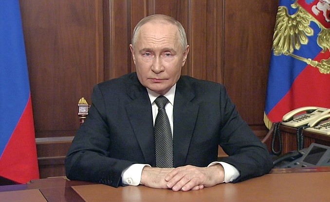 Глава КЧР Рашид Темрезов поддержал заявление Президента РФ Владимира Путина. Глава КЧР Рашид Темрезов поддержал заявление Президента РФ Владимира Путина.