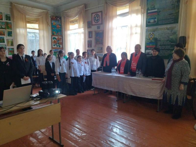 Урок мужества "Чтобы помнили про подвиг вечно...". Урок мужества "Чтобы помнили про подвиг вечно...".