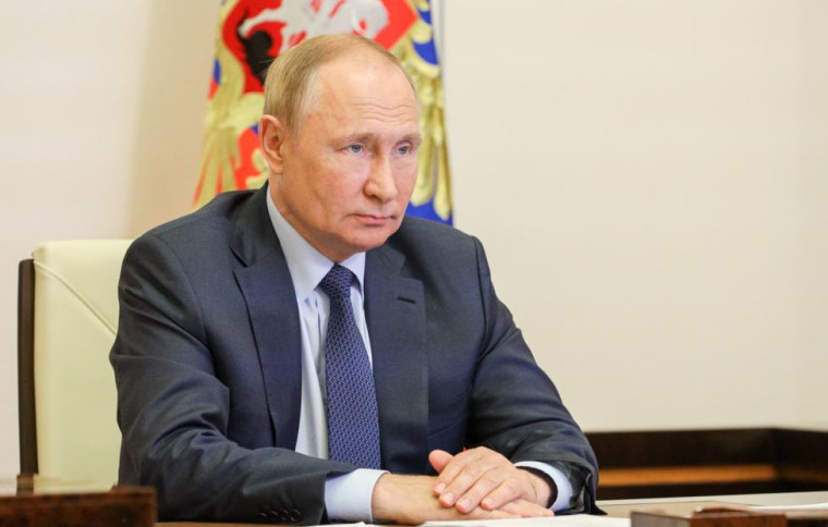 Президент России Владимир Путин поздравил военнослужащих и ветеранов Вооружённых Сил России с Днём Сил специальных операций. Президент России Владимир Путин поздравил военнослужащих и ветеранов Вооружённых Сил России с Днём Сил специальных операций.