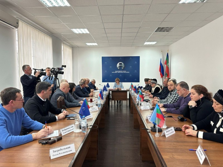 Общественная палата Карачаево-Черкесии подписала Соглашение о сотрудничестве с общественными объединениями. Общественная палата Карачаево-Черкесии подписала Соглашение о сотрудничестве с общественными объединениями.
