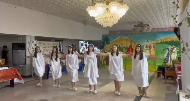 В Адыге-Хабльском районе прошел районный праздник, посвященный Дню народного единства.